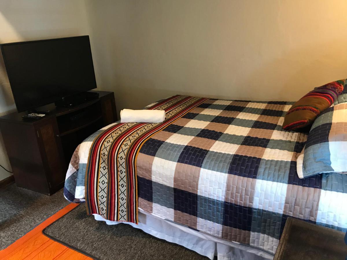 Hotel Karina Wasi Písac Zewnętrze zdjęcie
